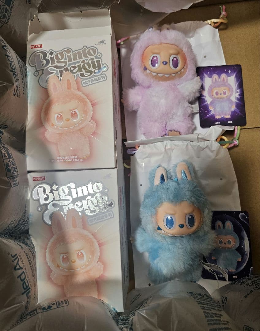 [正規品] LABUBU ラブブ Big intoEnergy 2種 本物確認済