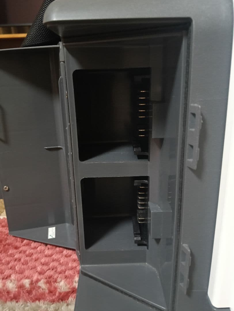 HIKOKI コードレス冷温庫　UL18DA