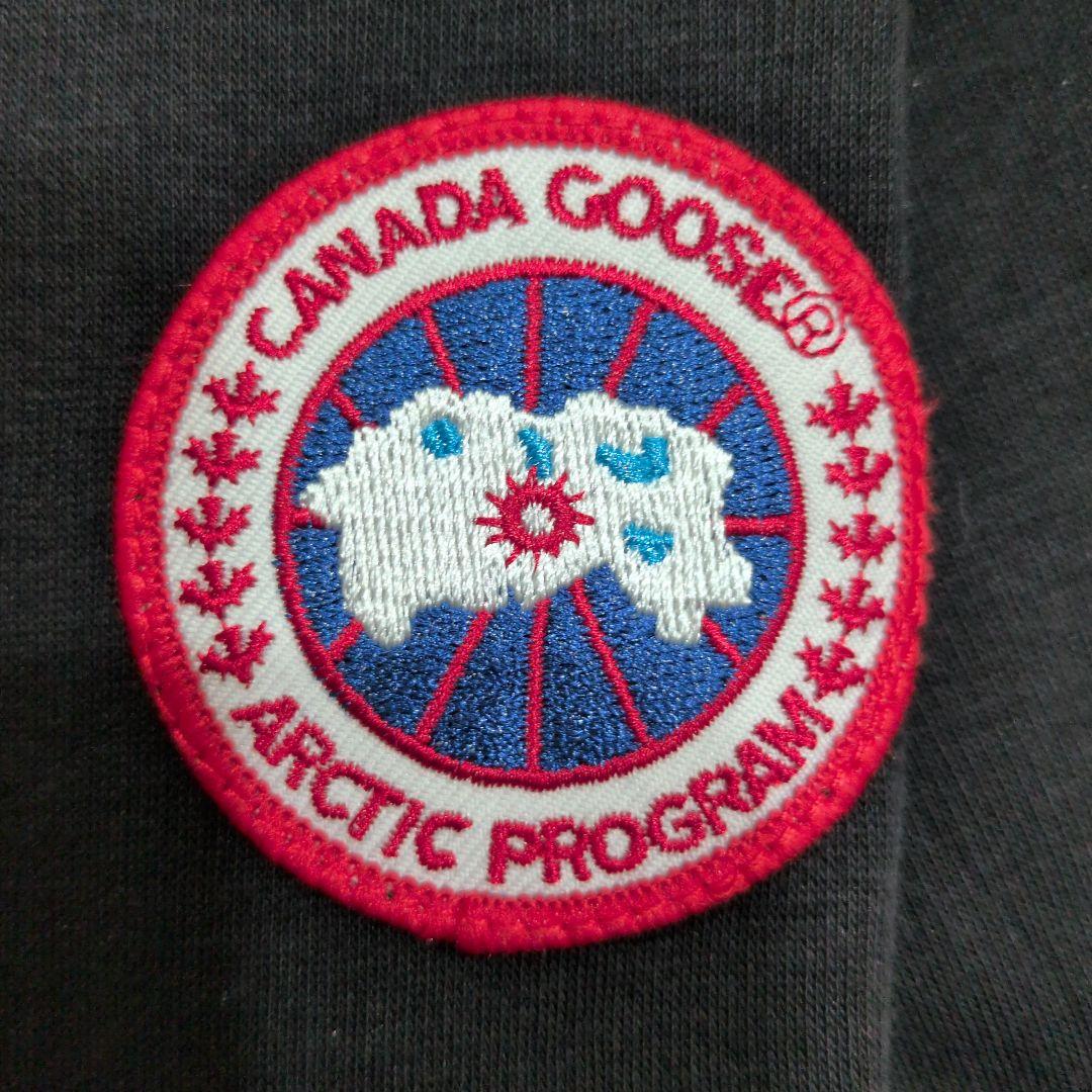 カナダグース トレーナー 黒 ロゴ ワッペン   完売品