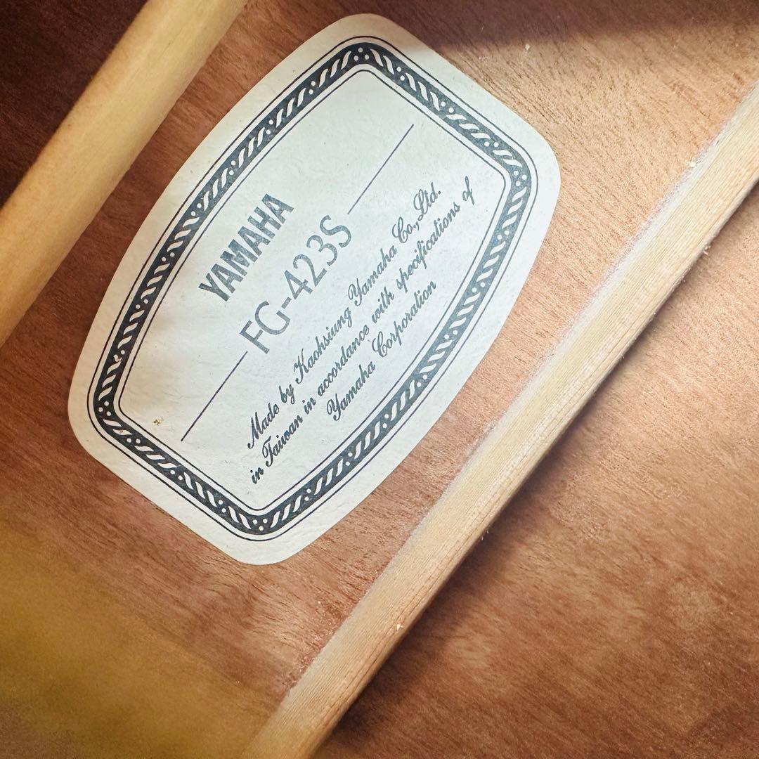 YAMAHA ヤマハ　アコースティックギター　　　FG-423S