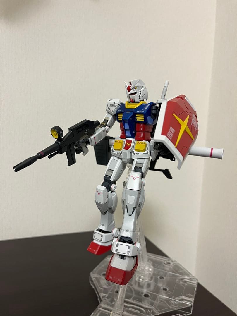 MG RX-78-2 ガンダム 1/100 部分塗装完成品