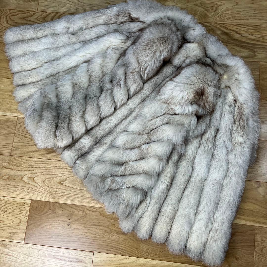 金タグ サガフォックス もこもこボリューム◎ブルーフォックス リアルファーコート