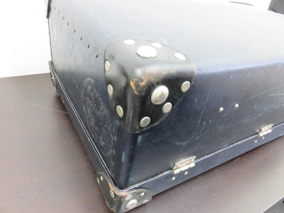 UK ヴィンテージ 英国 グローブ トロッター 24インチ トランクケース