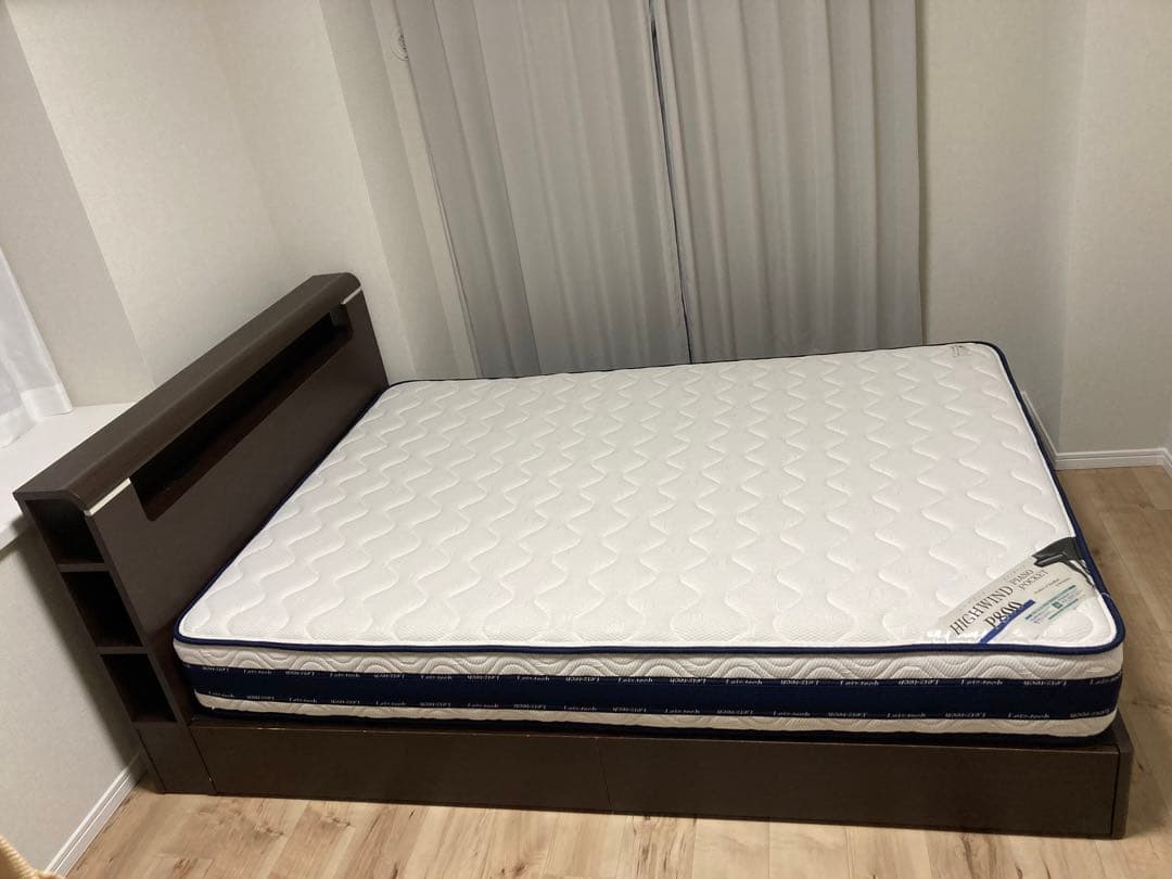 【値下げしました！】アンネルベッド　ダブルマットレス　ソフト　フレーム付き