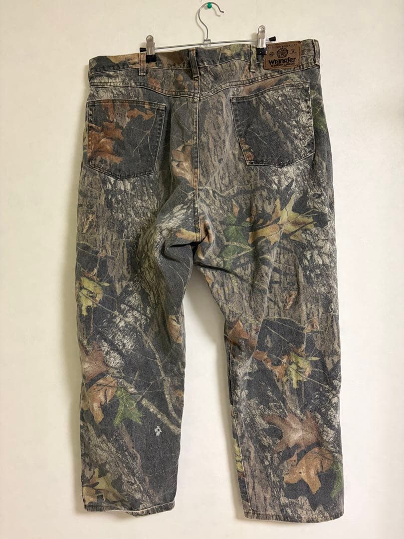 Wrangler リアルツリーカモ ダブルニー 42×30