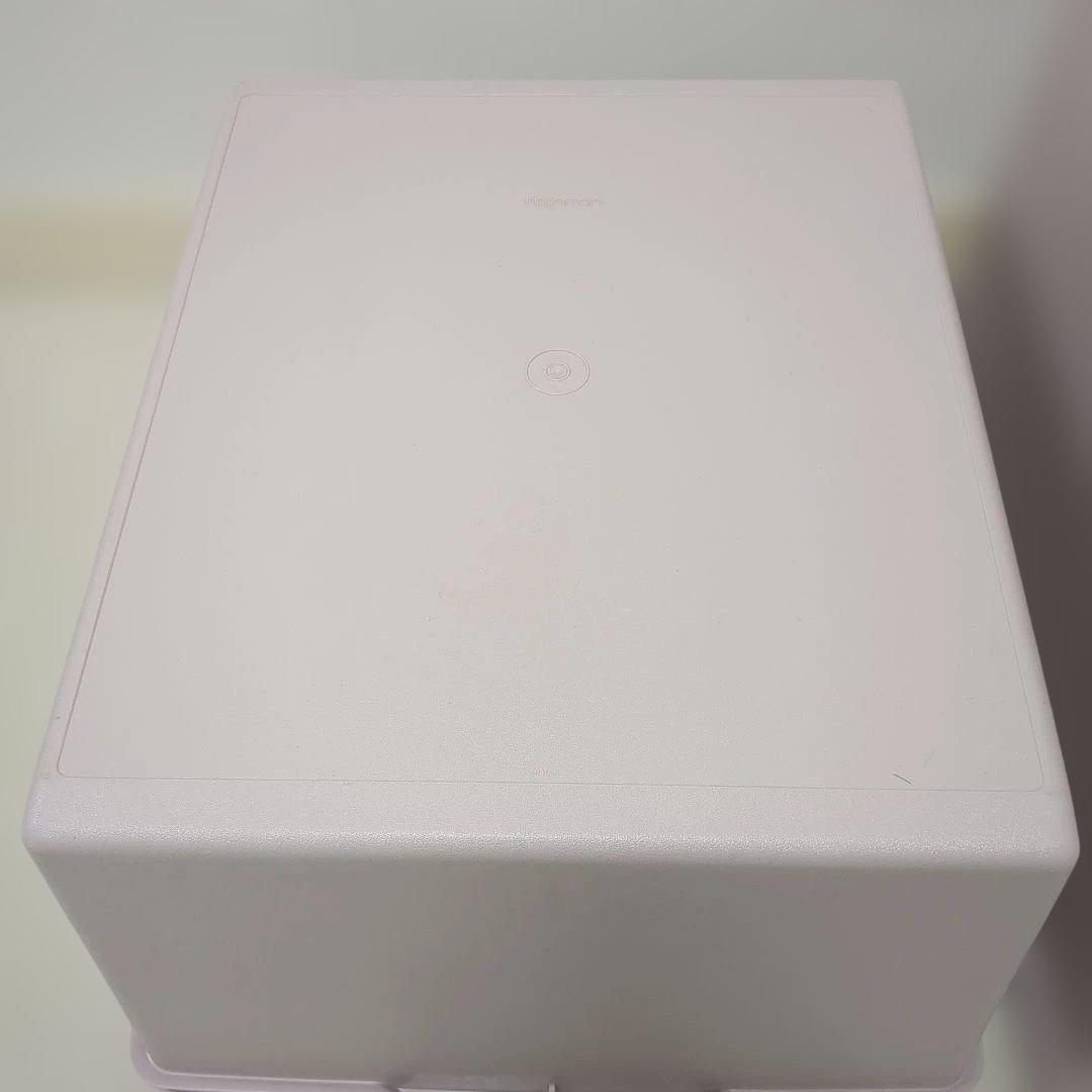 【2個セット】タッパーウェア　保存容器　衣類収納　ピンク