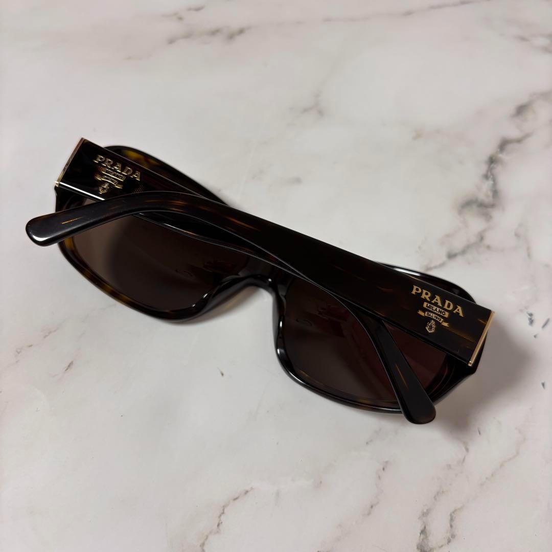 【超美品】 プラダ サングラス ゴールドロゴ ブラウン イタリア産 べっ甲風