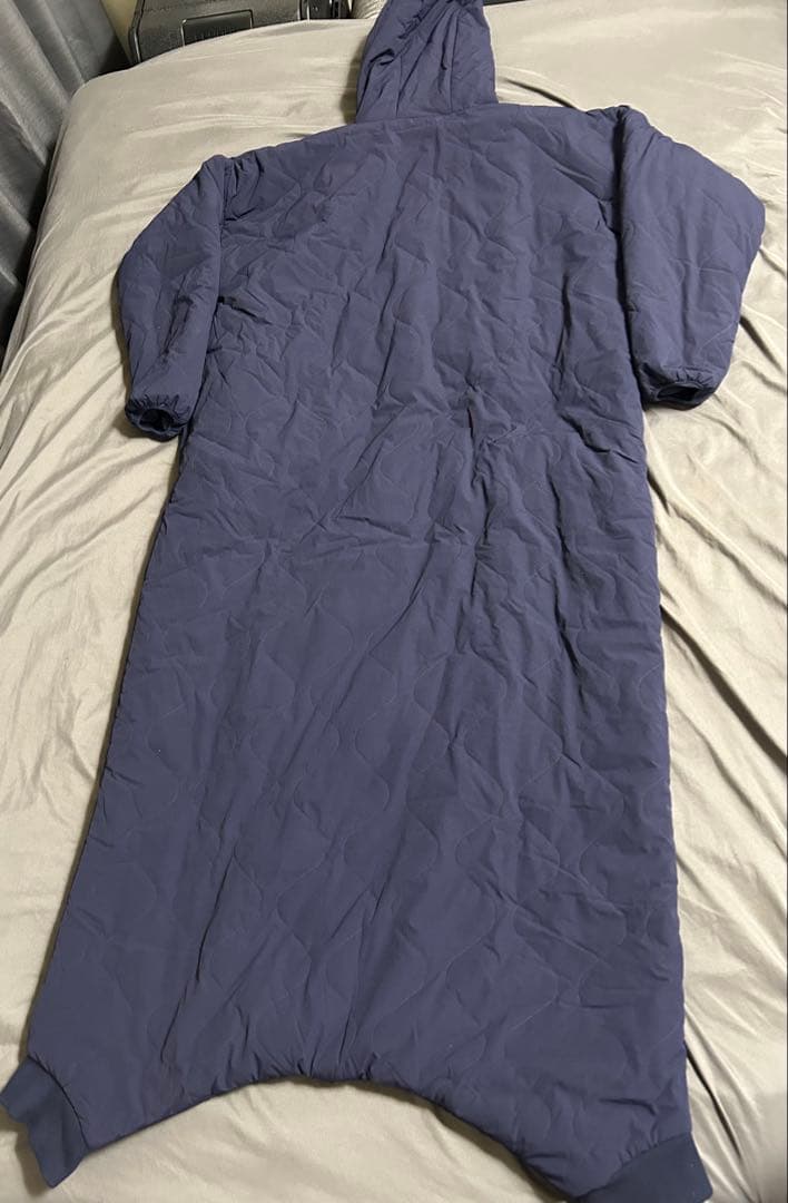 着る寝袋　モモンガ