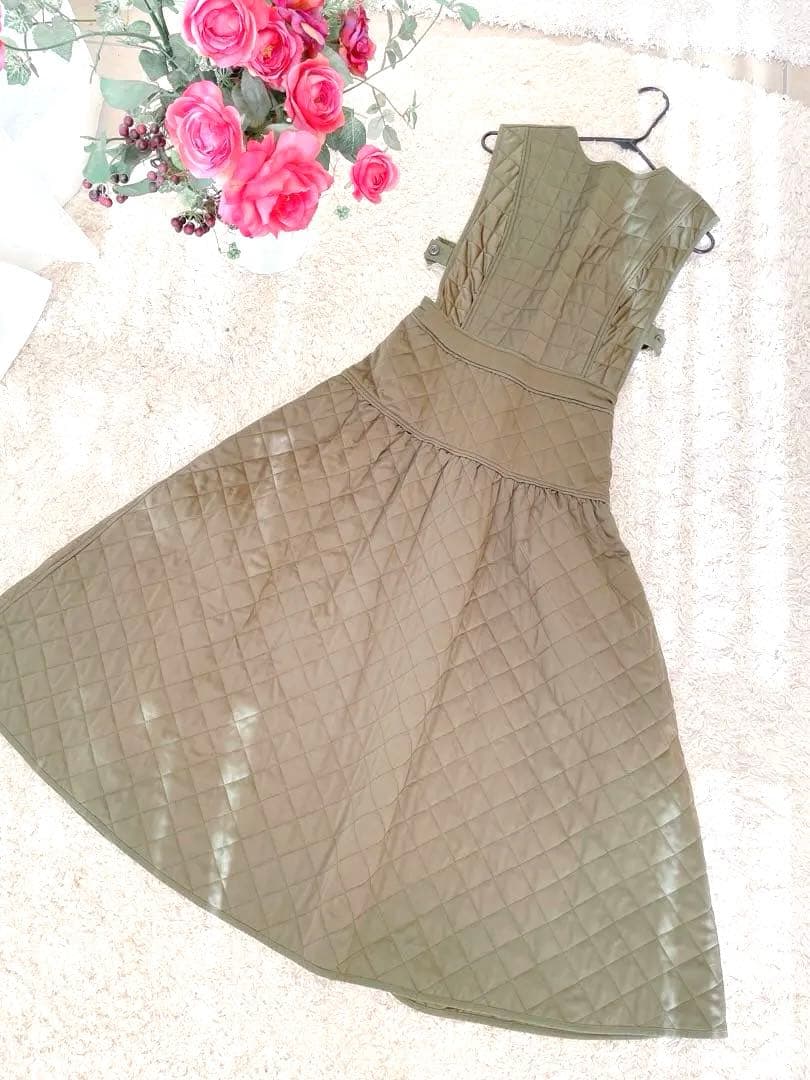 【レア✨】ファーファー　キルティングワンピース　編み上げ　リボン