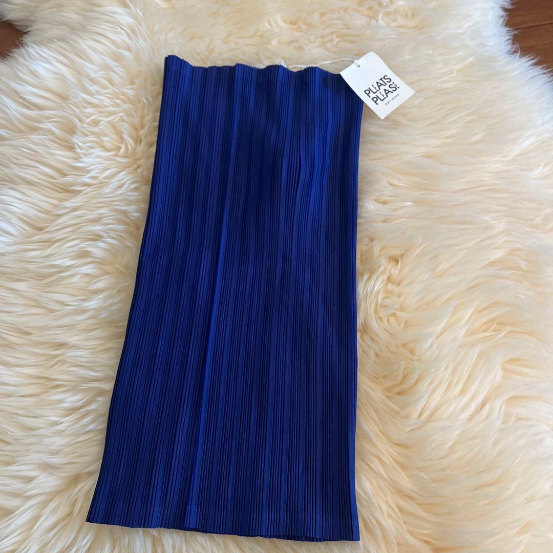 新品•未使用品　PLEATS PLEASE ネックウォーマー ネイビー