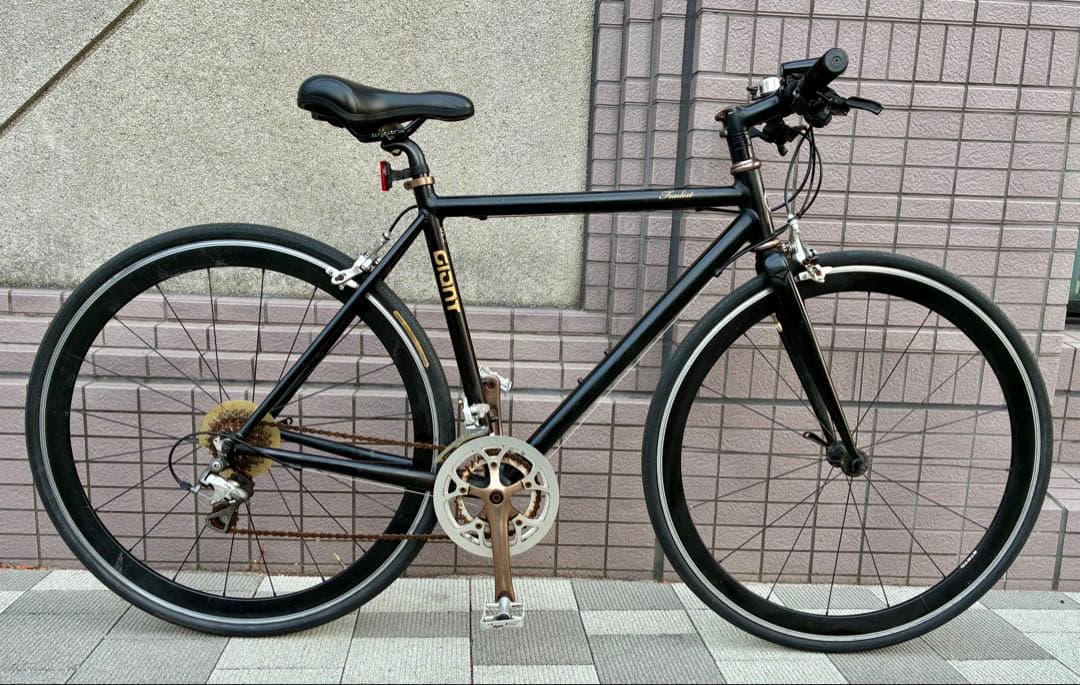 GIANT TRADIST クロスバイク 2✖️9 18段変速　東京