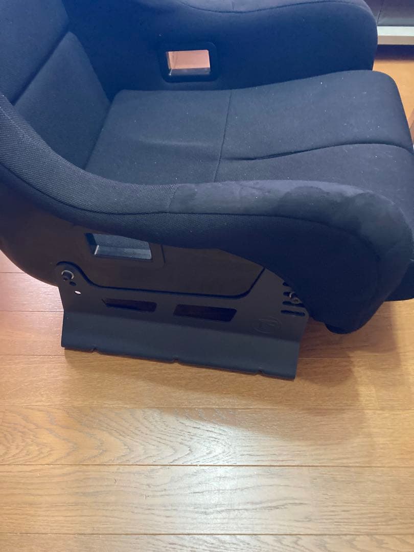 TRAK RACER GTスタイル グラスファイバーシート ブラケット付き