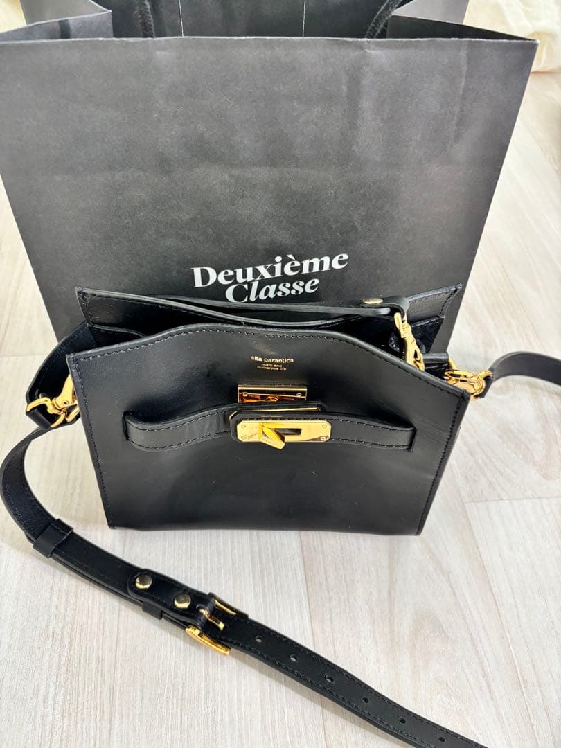 MUSE de Deuxieme Classe SITAPARANTICAバック