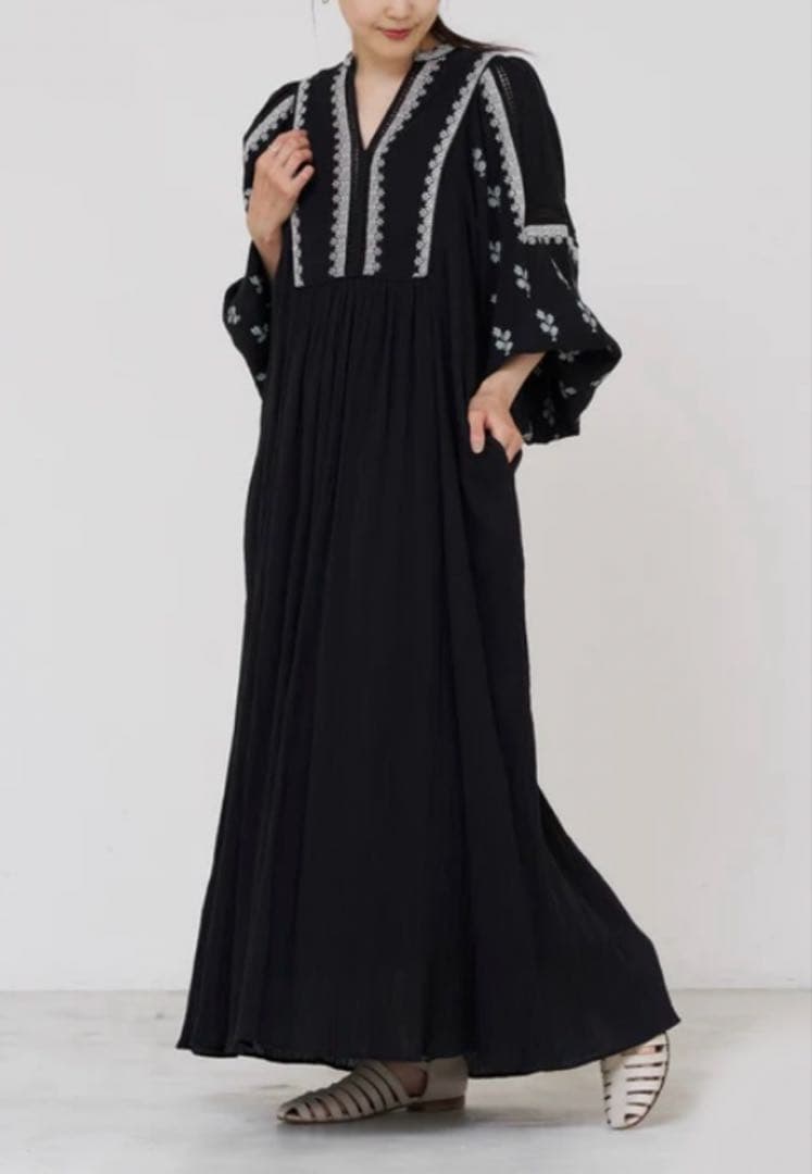 ももこ【ヌキテパ】 コットン ガーゼ リーフ エンブロイダリーヨークドレス