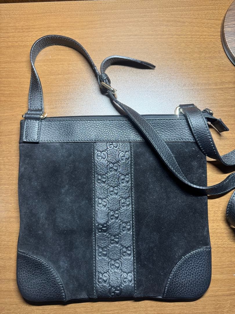 GUCCI 黒 スエード レザー ショルダーバッグ