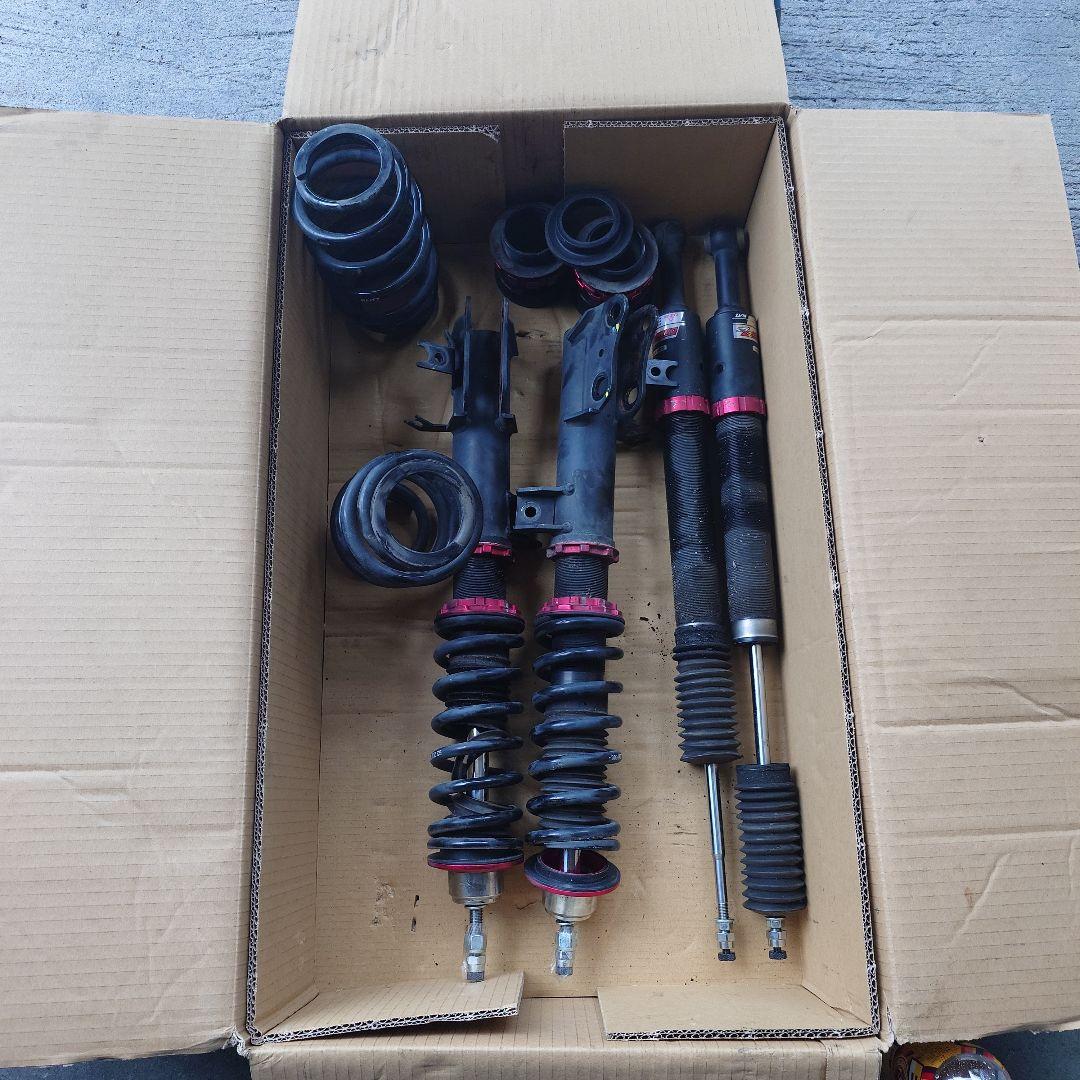 新型ヴェゼル　BLITZ車高調