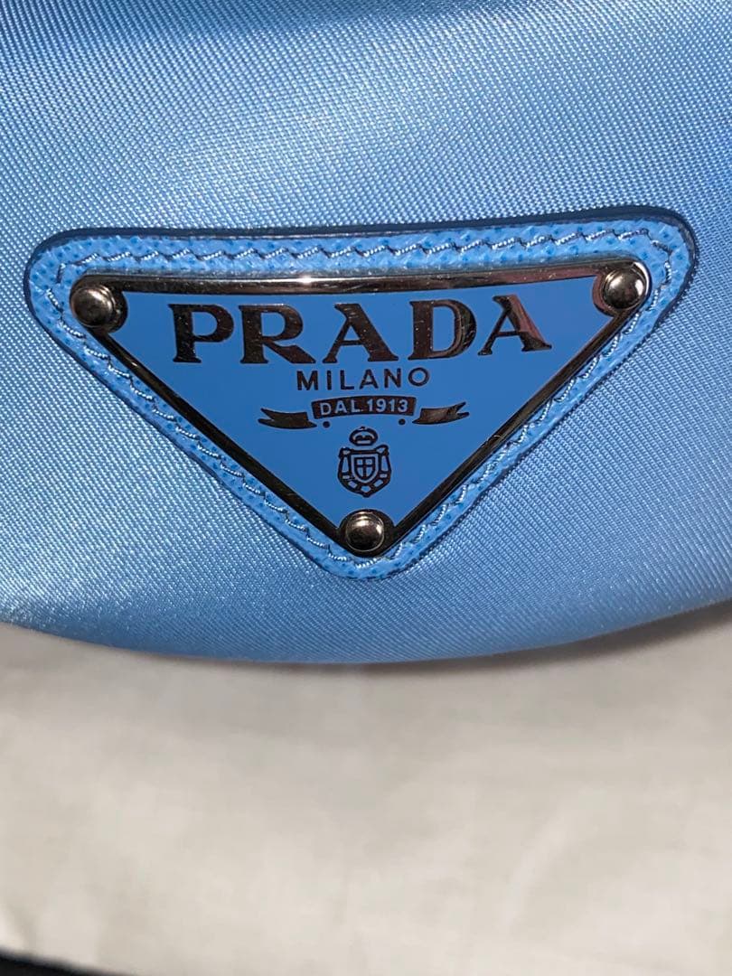 PRADA プラダ　ナイロンカチューシャ　ヘアバンド