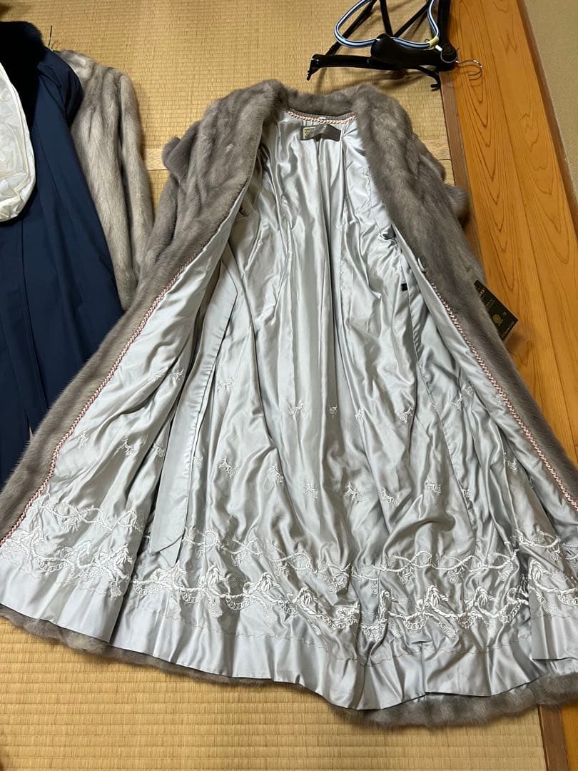 SAGA  毛皮ロングコート グレー