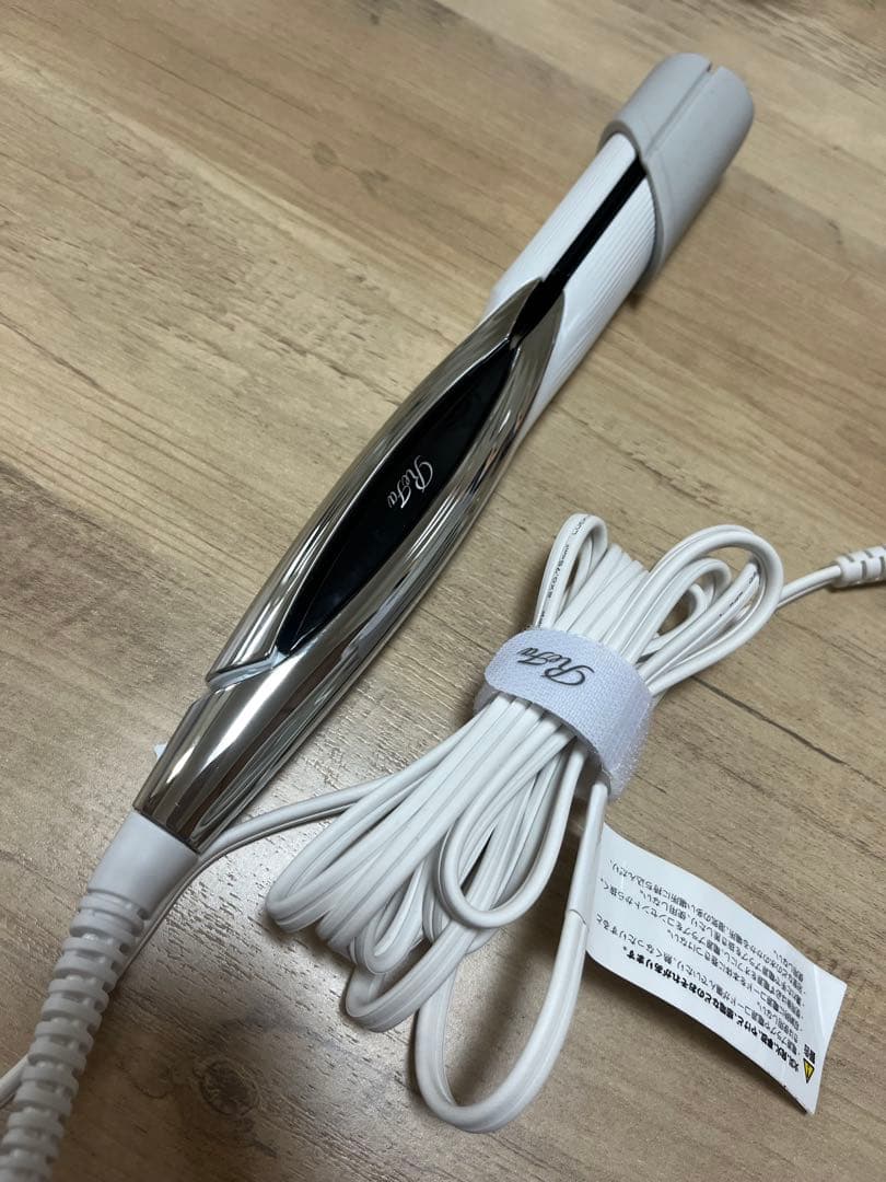 リファ　ストレートアイロン