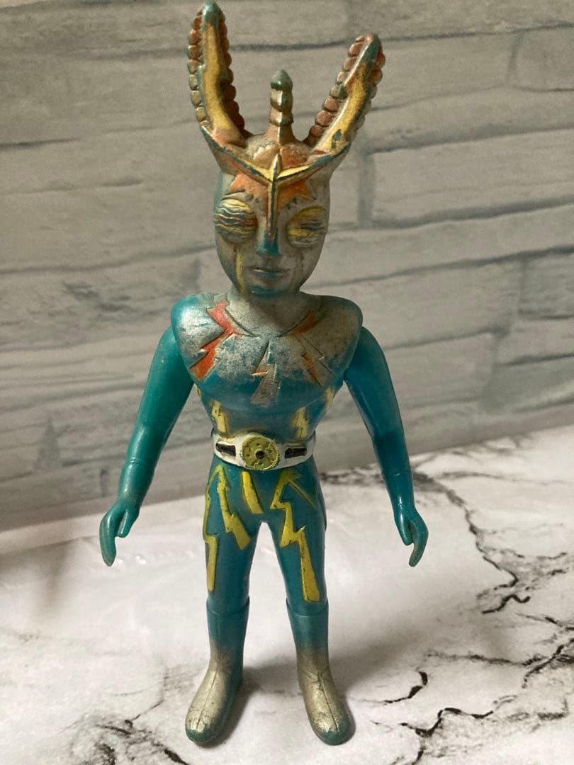 【貴重】値引きイナズマンとサナギマン