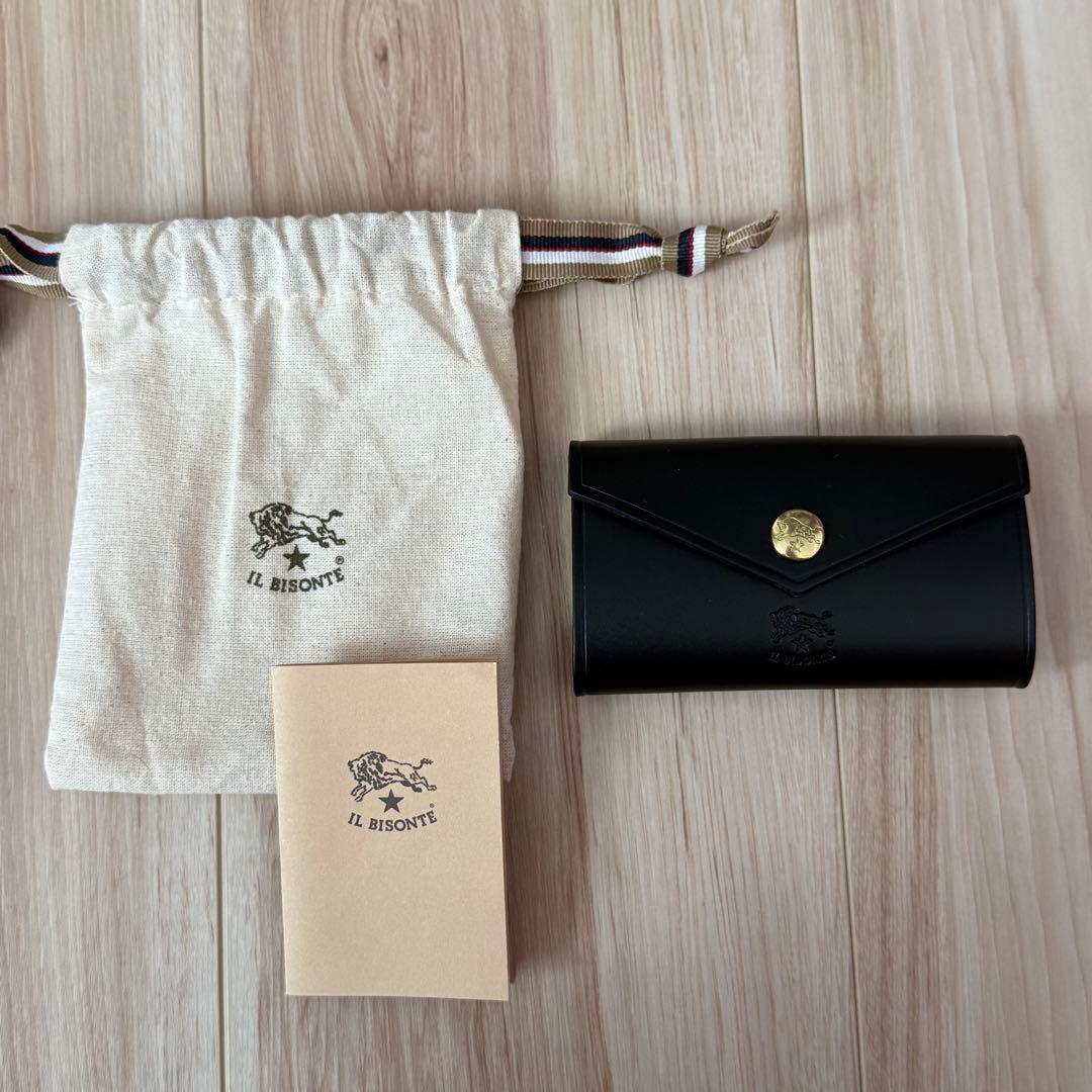【新品未使用品】IL BISONTE ブラック キーケース
