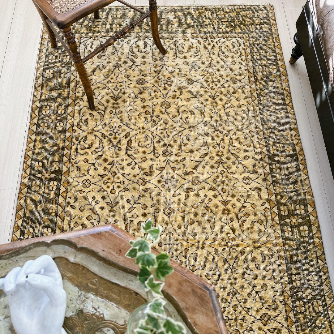 トルコ ヴィンテージラグ A130 イエロー オリーブグリーン オーバーダイラグ