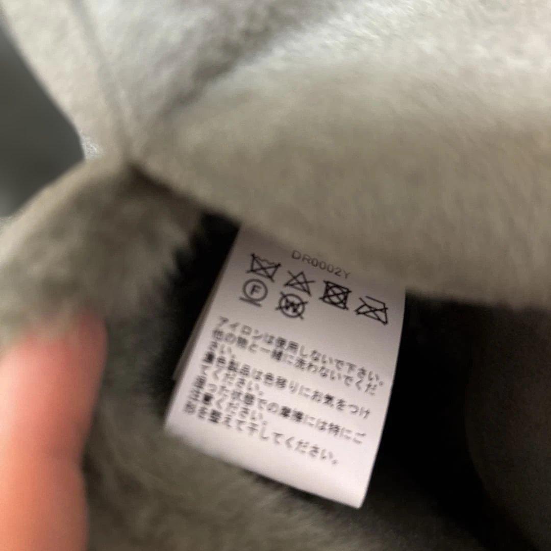 スリードッツ　リバーシブル　ムートンベスト