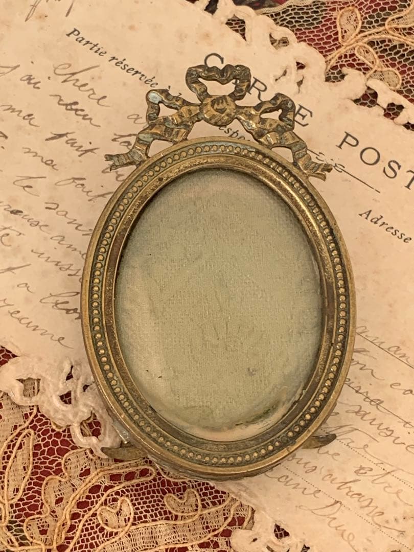 フランス　蚤の市　リボン装飾　フレーム　ブロカント