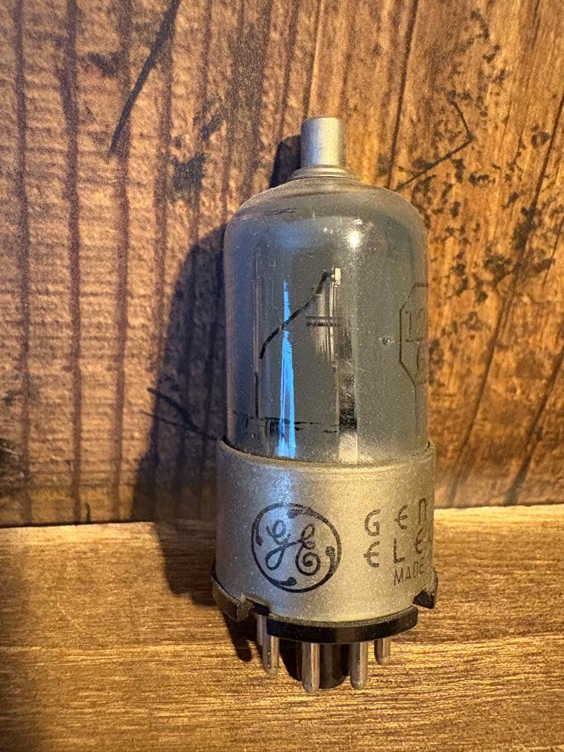 希少！アンティーク　ディスプレイ　スタンド　& ヴィンテージヒューズセット