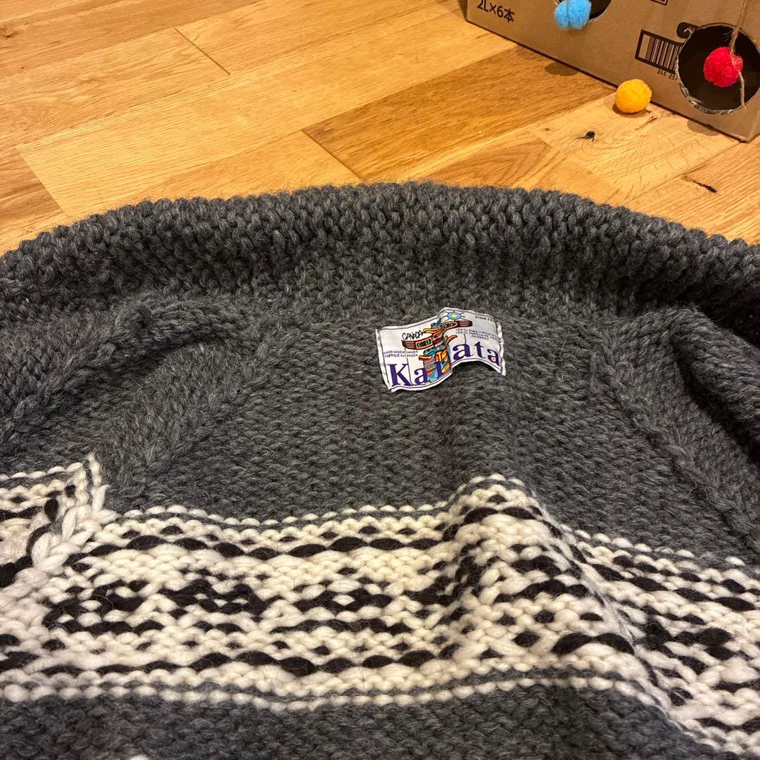 Knitata ビンテージモデル　エンブレム柄 カーディガン　カナダ製