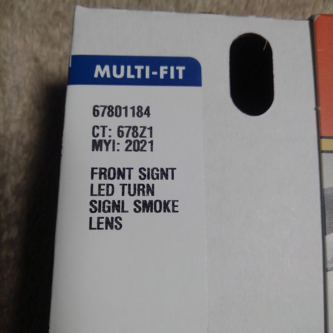 ハーレー　純正　ウインカー　 LEDフロントシグネチャーターンシグナルインサート