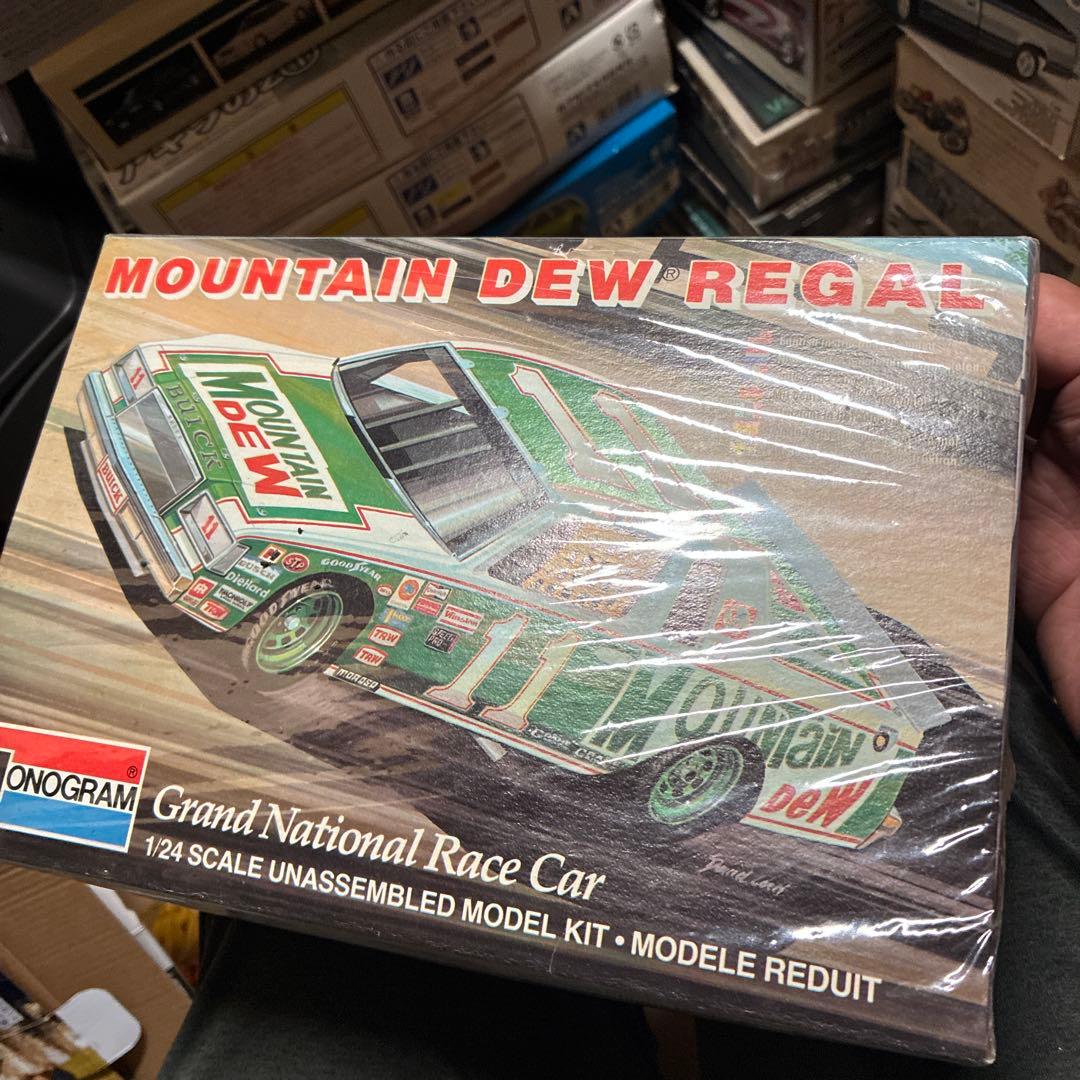 MOUNTAIN DEW REGAL 1/24スケール未組立モデルキット