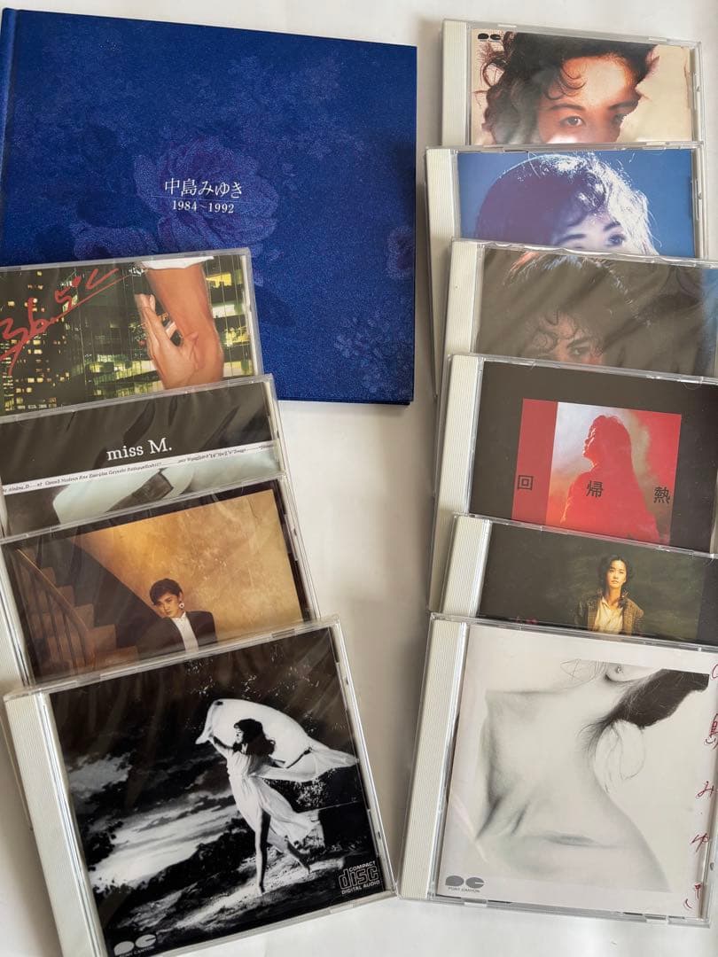 中島みゆき　CD10枚セット(歌詞本付き)開封済みCDあり