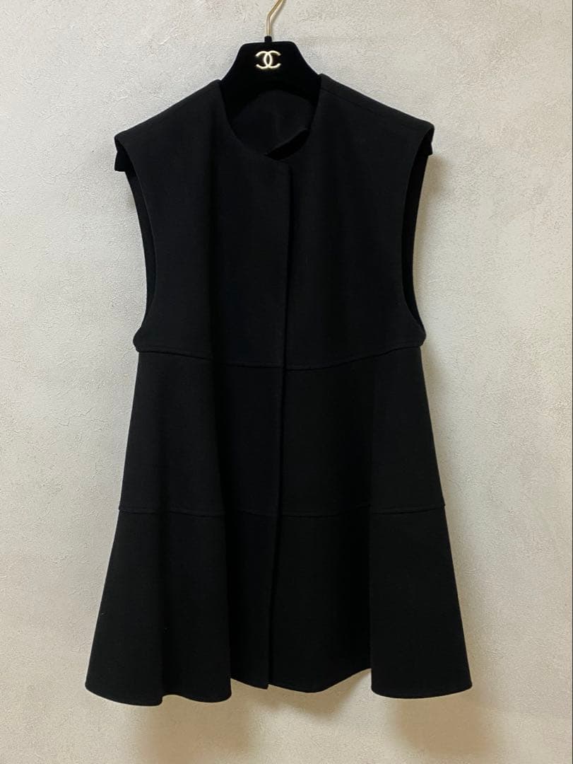 新品♡ Aga ペプラムジレジャケット