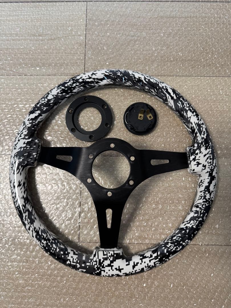 アベニューパフォーマンス ステアリング