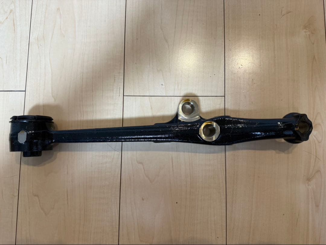 JZX100 JZX110 SXE10用左右新品ロアアーム