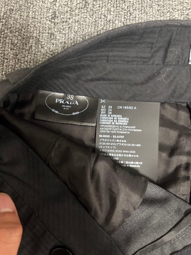 prada スラックス ミウッチャ・プラダ