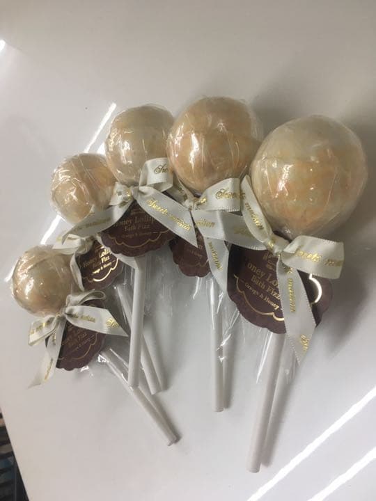 入浴剤　ロリポップバスフィズ　80個