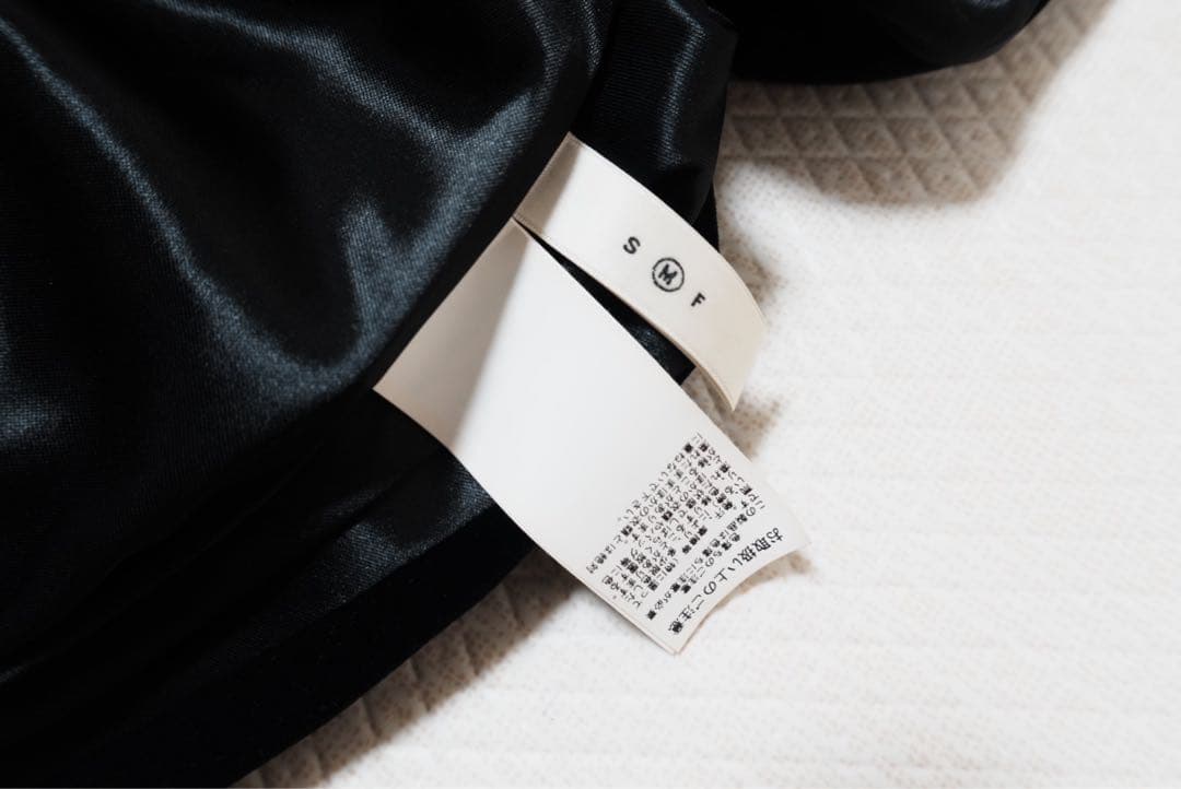 AMERI 2WAY CURVE VELOURS DRESS ブラック　M 冬服