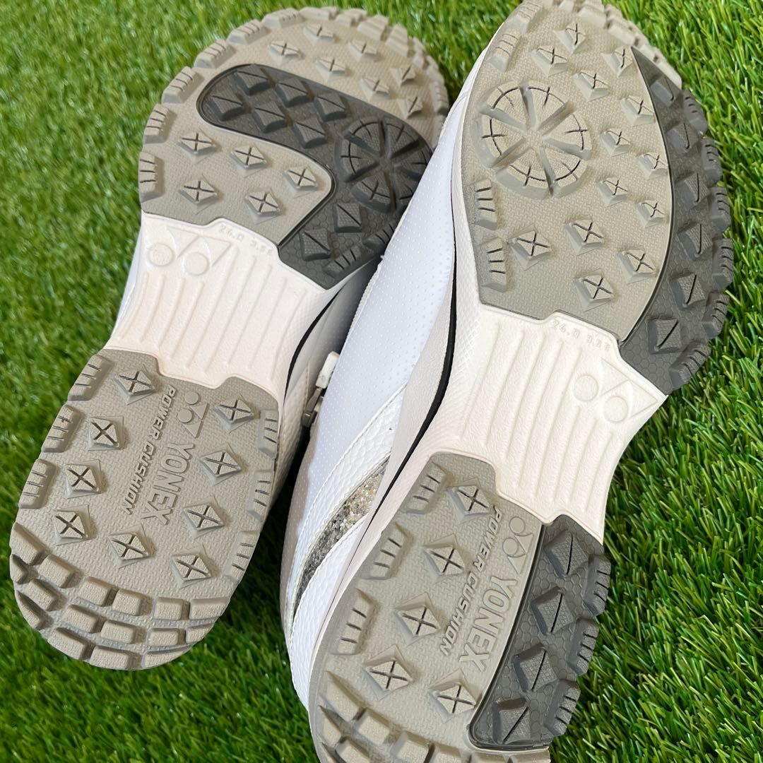 【新品】YONEX スパイクレス⭐︎パワークッションゴルフシューズ24㎝キラキラ付