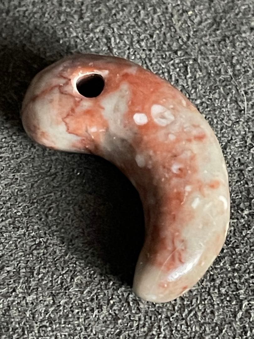 古墳時代　勾玉　管玉　堆積岩　碧玉製管玉　滑石