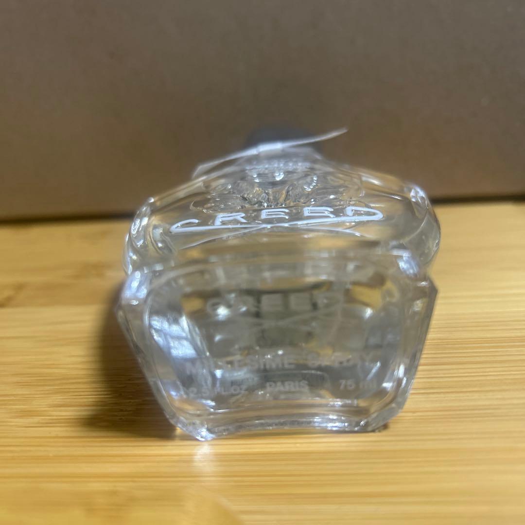 CREED LOVE IN WHITE FOR SUMMER 香水 川辺