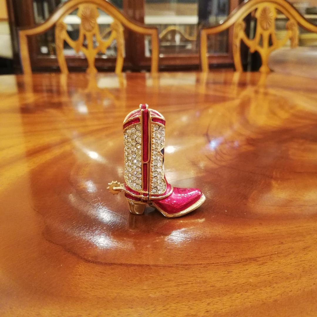 希少♠ESTEE LAUDE　練香水　トゥブーツ