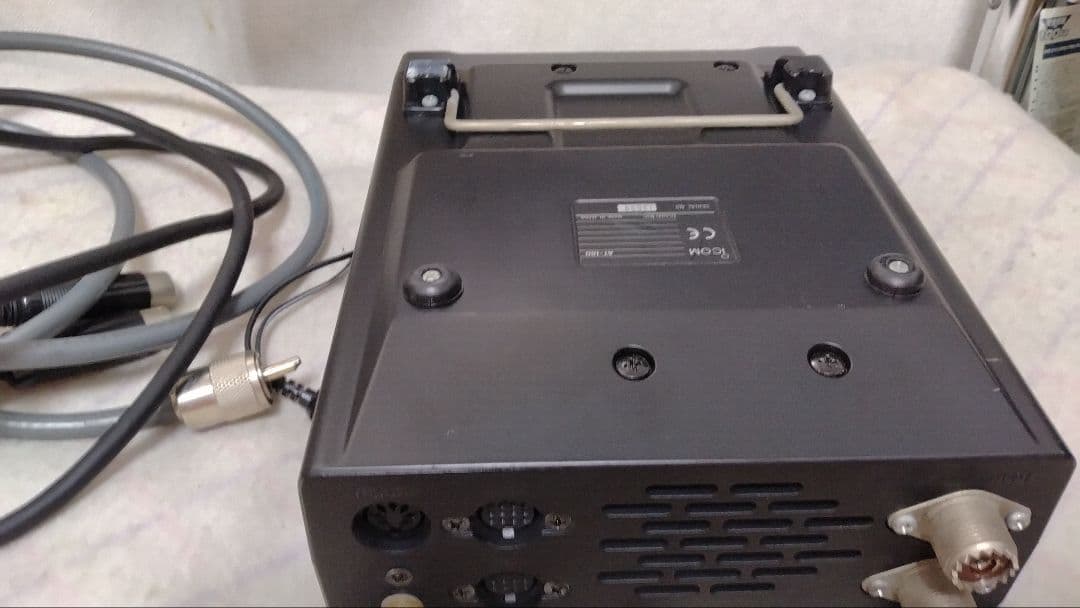 ICOM　AT-180　HF～50MHz　オートアンテナチューナー動作確認済