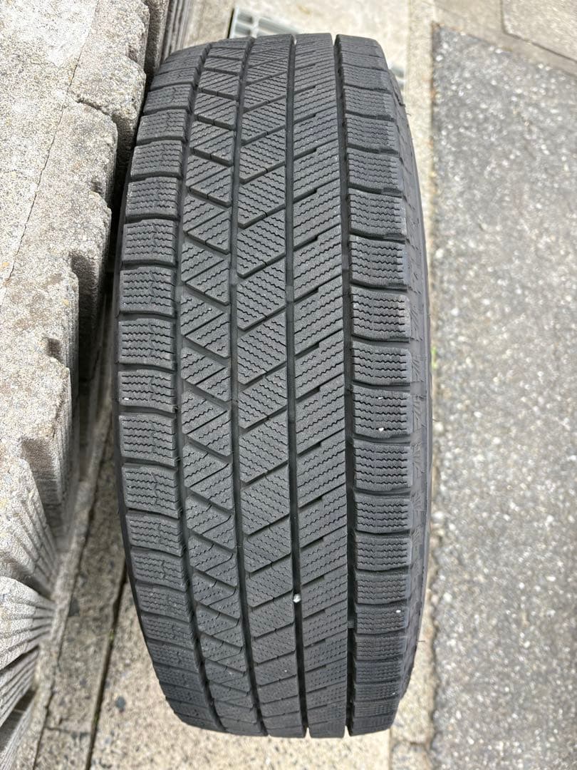 FREED純正アルミ、ブリヂストンBLIZZAK VRX 3スタッドレスセット