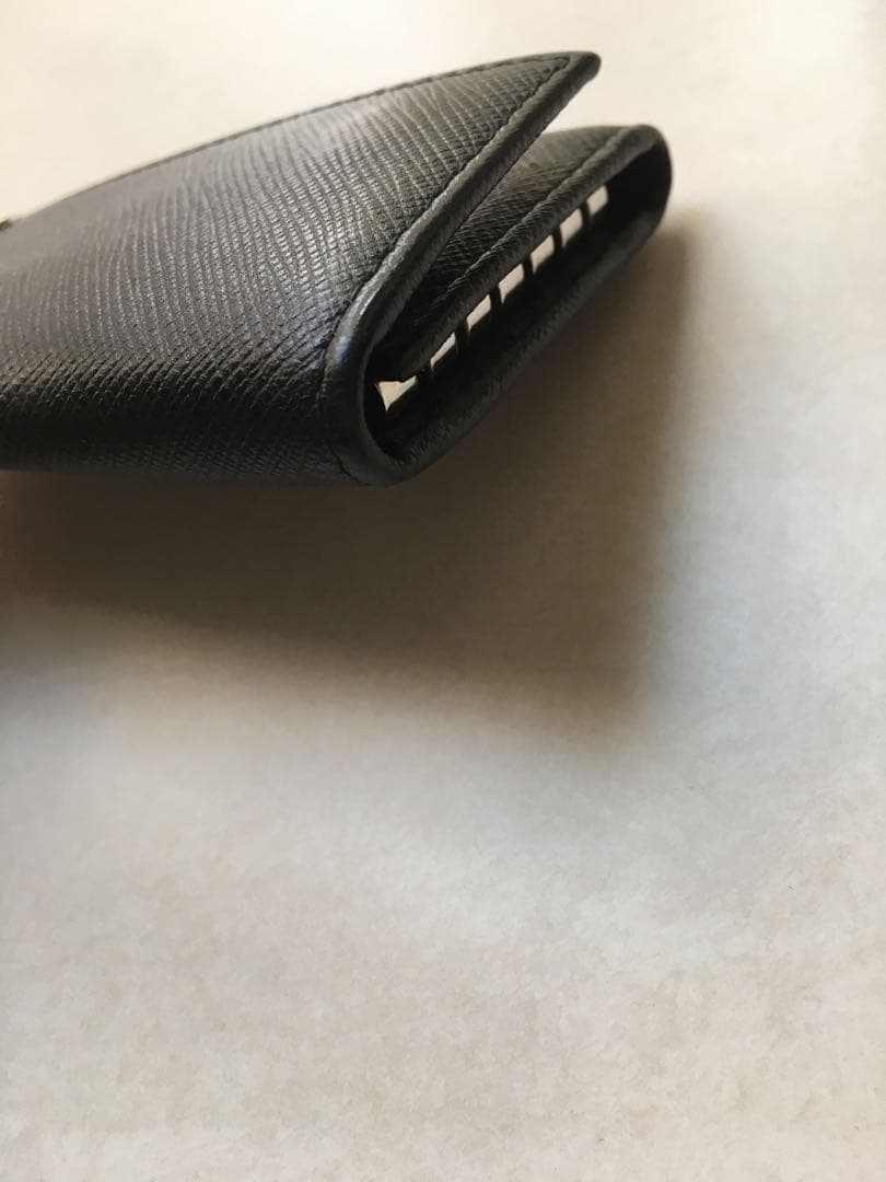 正規品　プラダ　サフィアーノ　レザー　キーケース