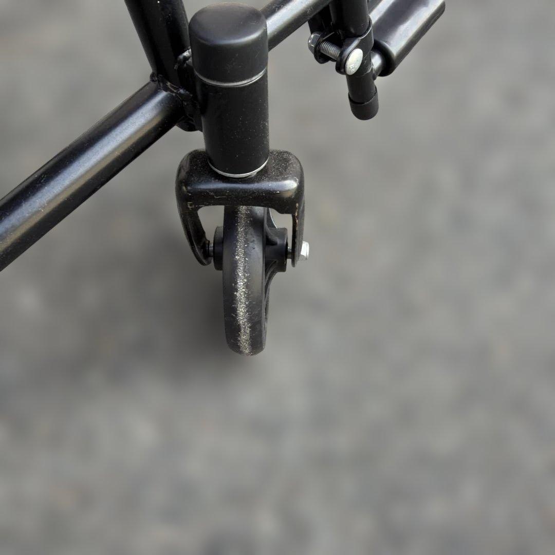 介助用 折りたたみ車椅子 ノーパンク 介助ブレーキ付 【A-265】