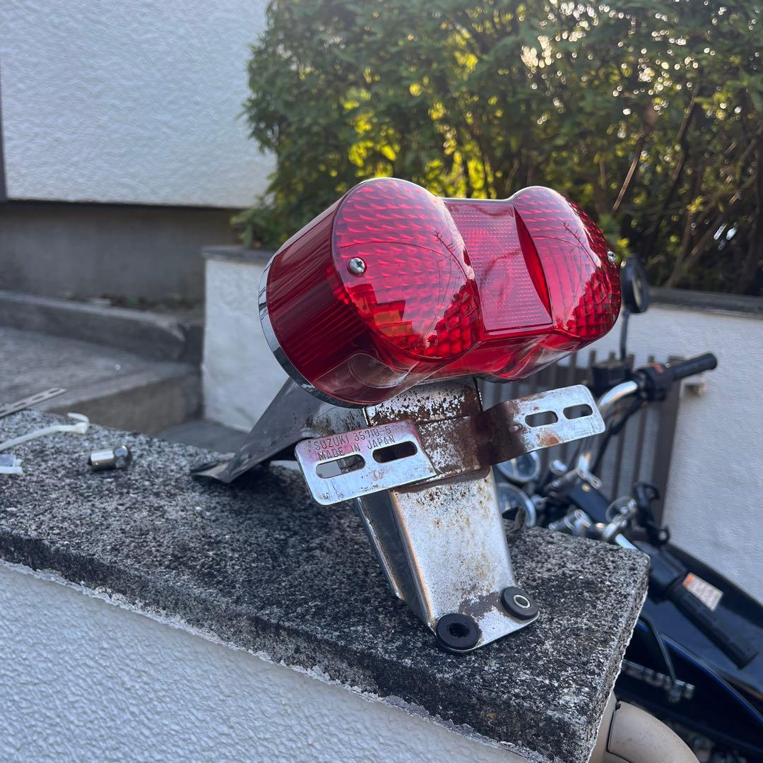 3連休限定 即日発送 gt380 gt750テールランプ&土台セット