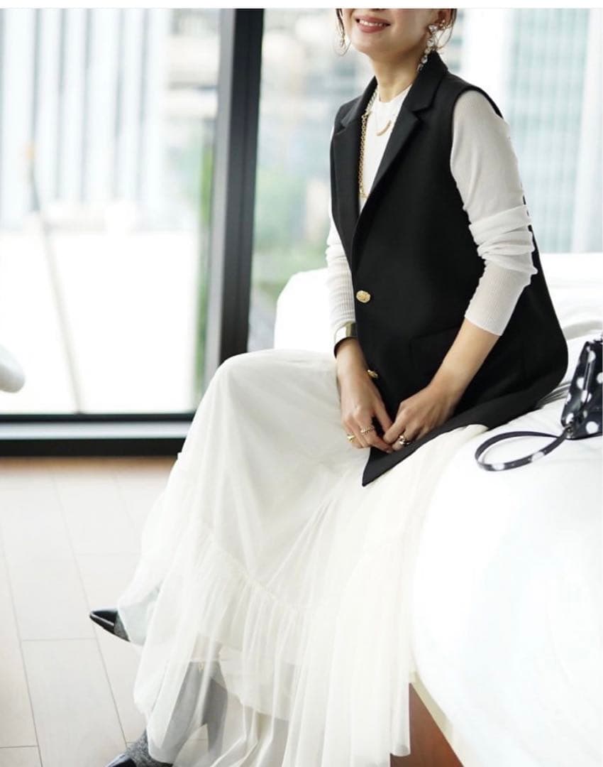 【イデアルーチェ/idealuce】クラシカルジレ ブラック(裏地ピンク)