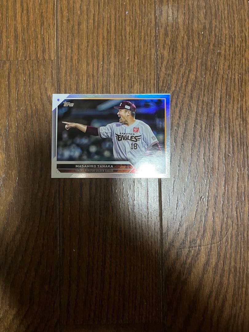 パックから開けたらすぐにフィルムに入れたので傷はありません